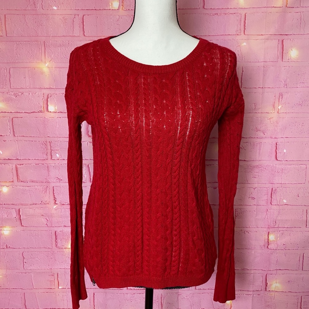 American Eagle Outfitter Red Knit Sweater